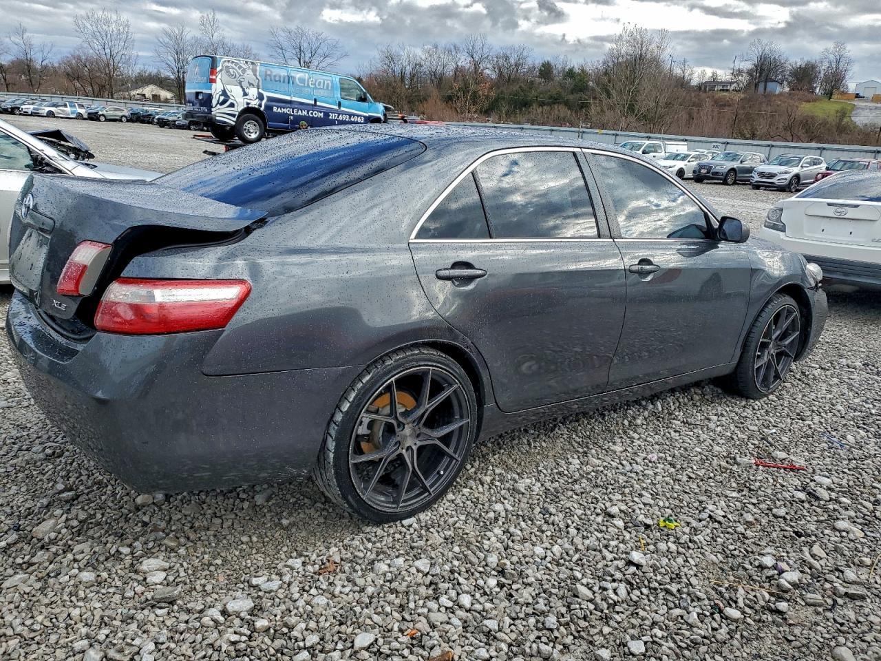 2009 Toyota Camry Se - Фото 3