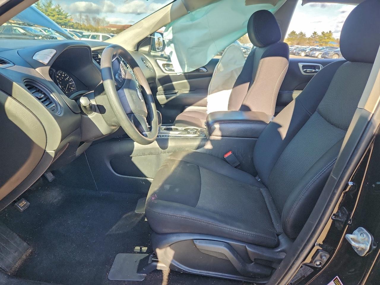 2018 Nissan Pathfinder S - Image 7