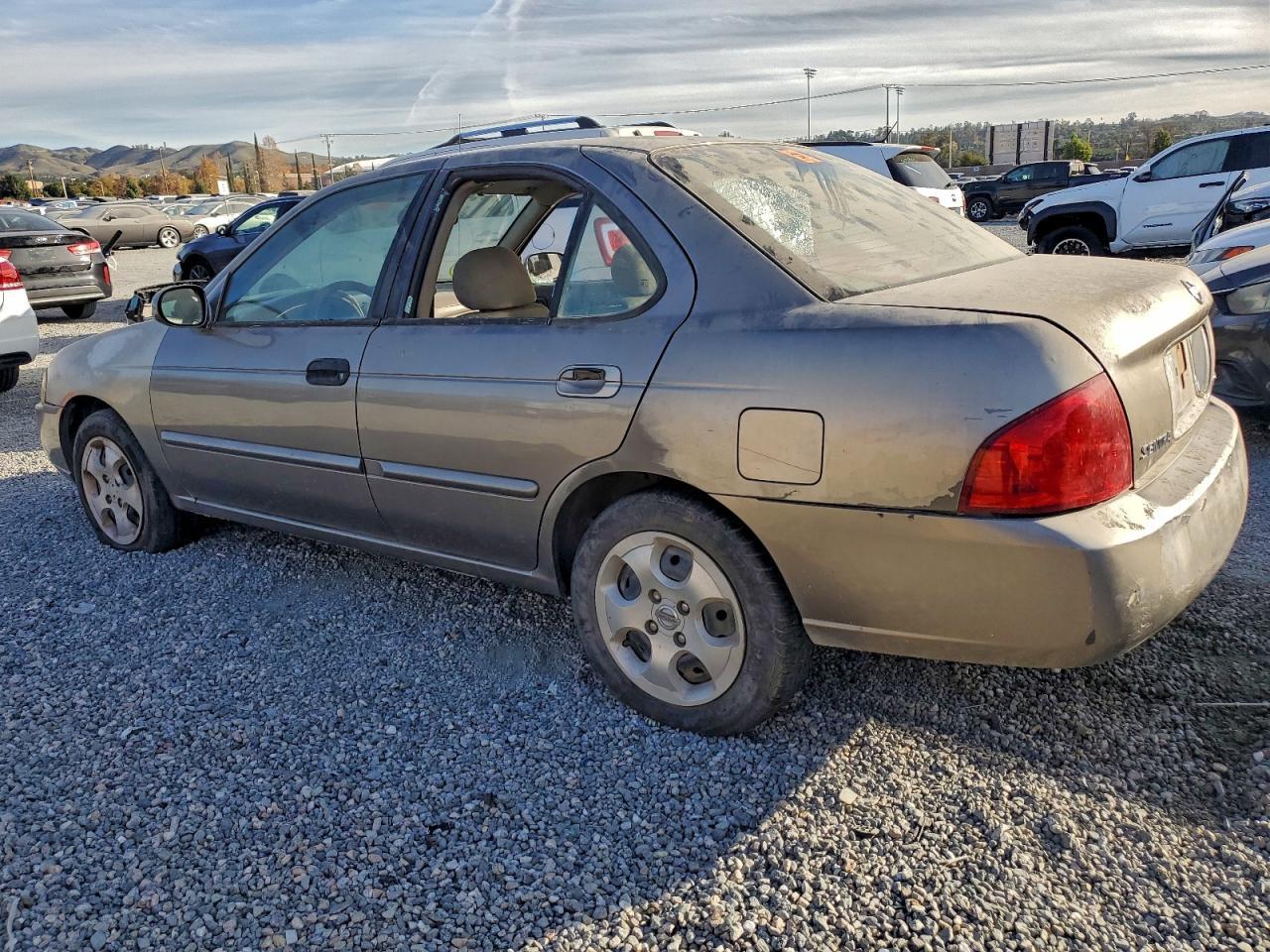 2005 Nissan Sentra 1.8 - Image 2
