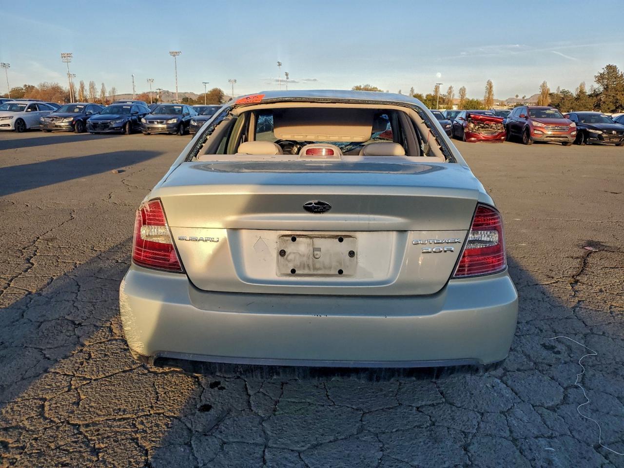 2005 Subaru Legacy Outback 3.0R - Фото 6