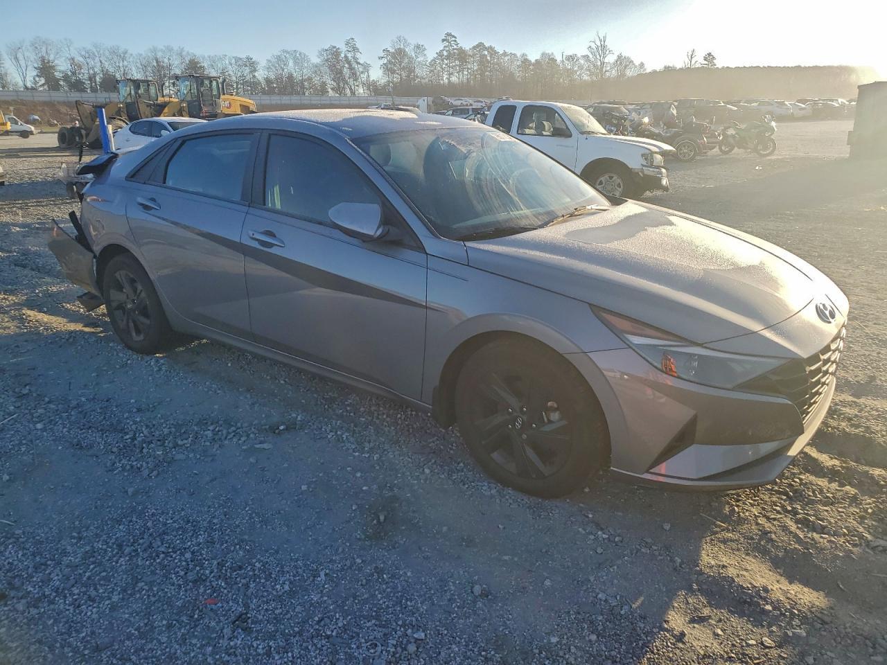 2023 Hyundai Elantra Sel - Фото 4