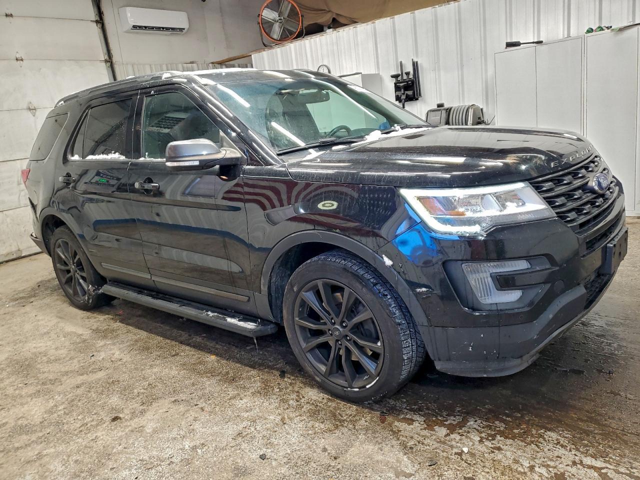 2017 Ford Explorer Xlt - Фото 4