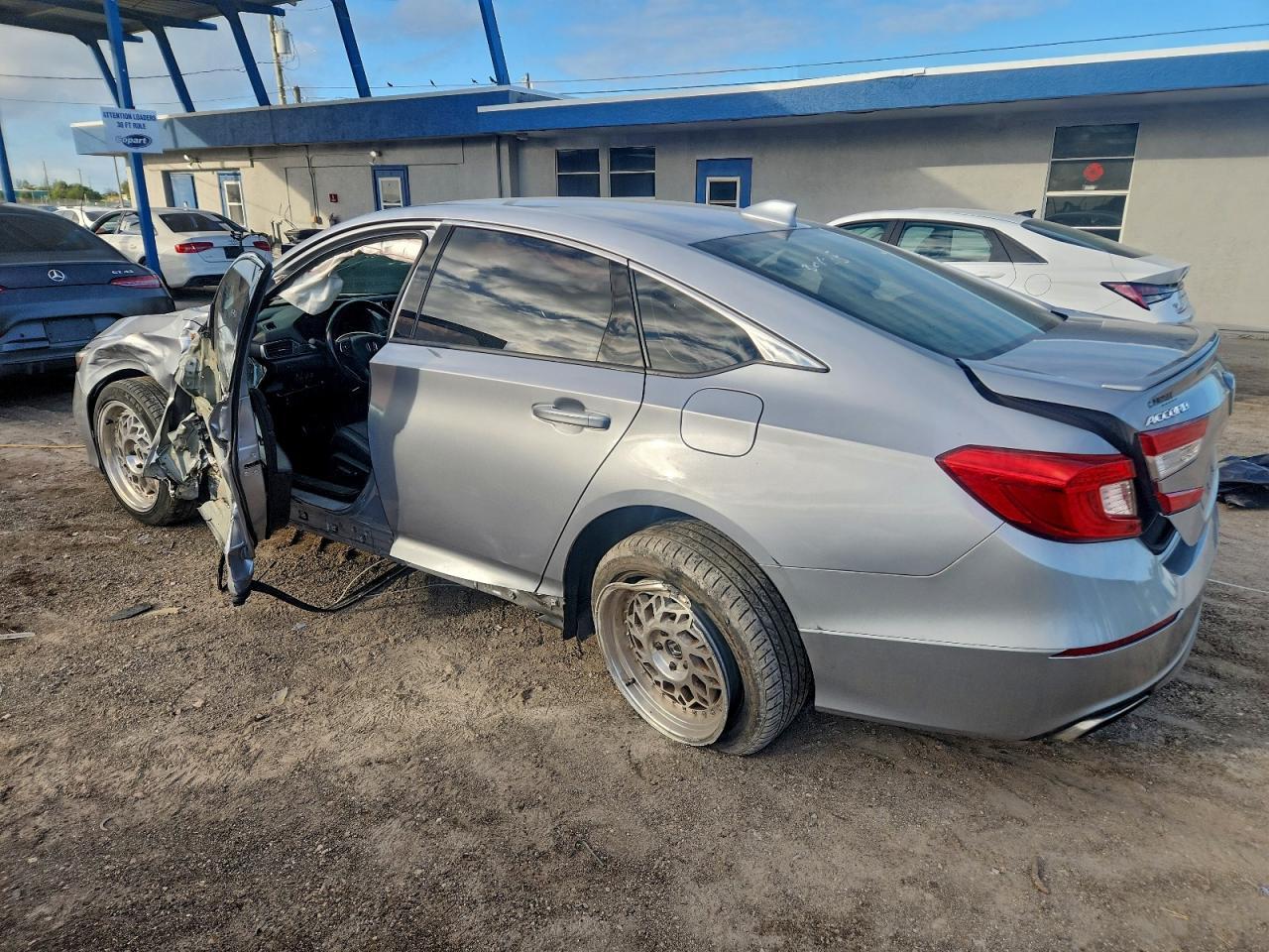 2020 Honda Accord Sport - Image 2