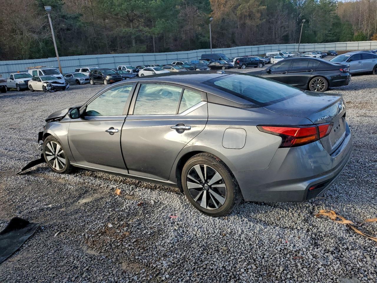 2021 Nissan Altima Sv - Image 2