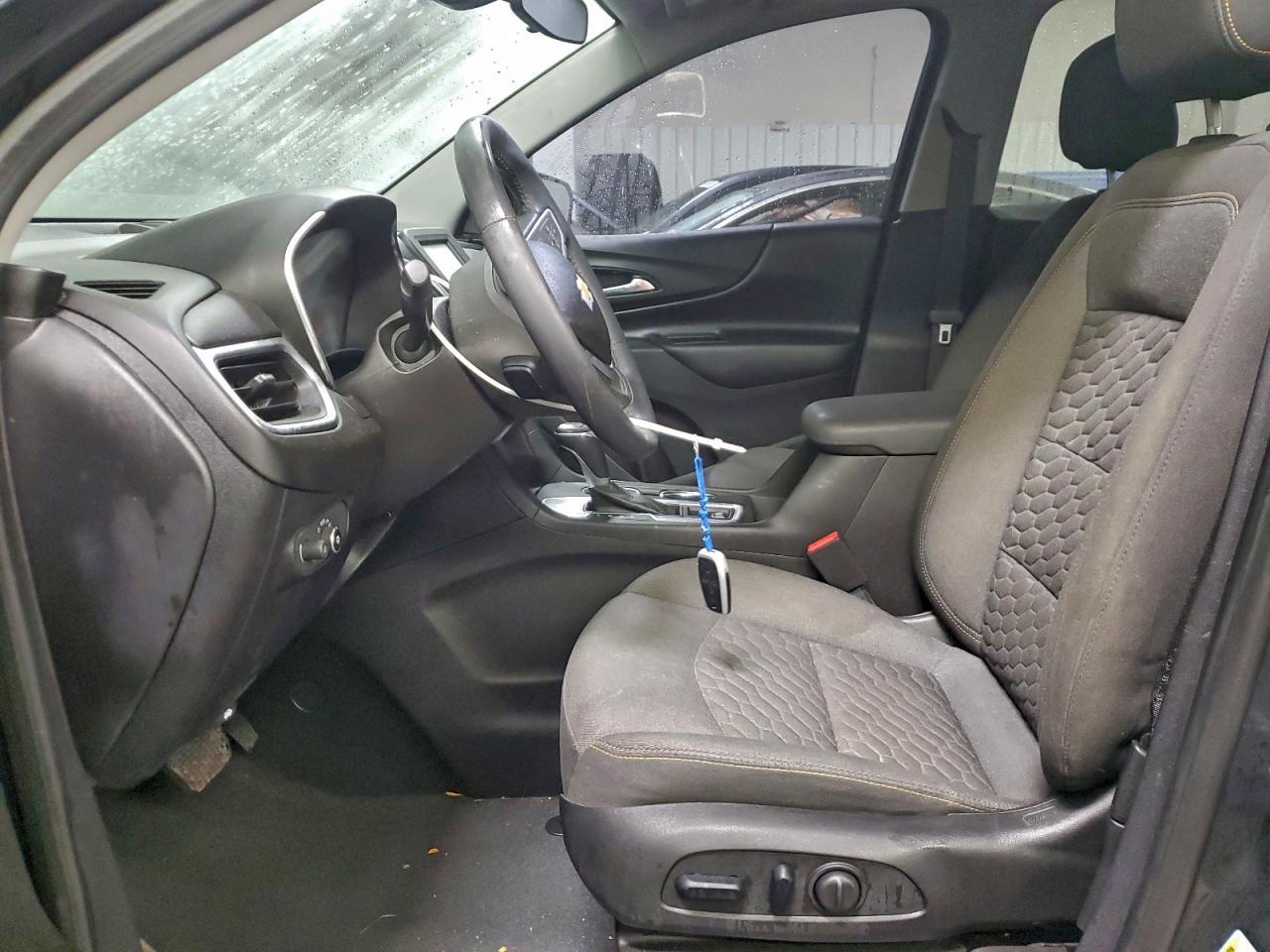 2020 Chevrolet Equinox Ls - Image 7