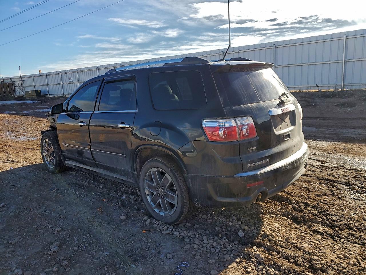 2012 GMC Acadia Denali - Фото 2