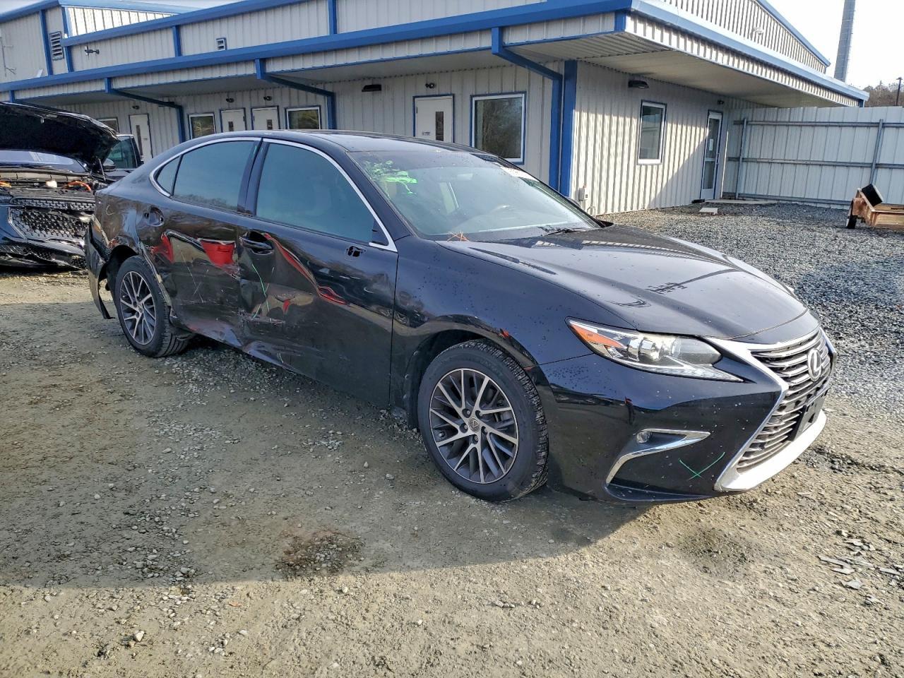2016 Lexus Es - Image 4
