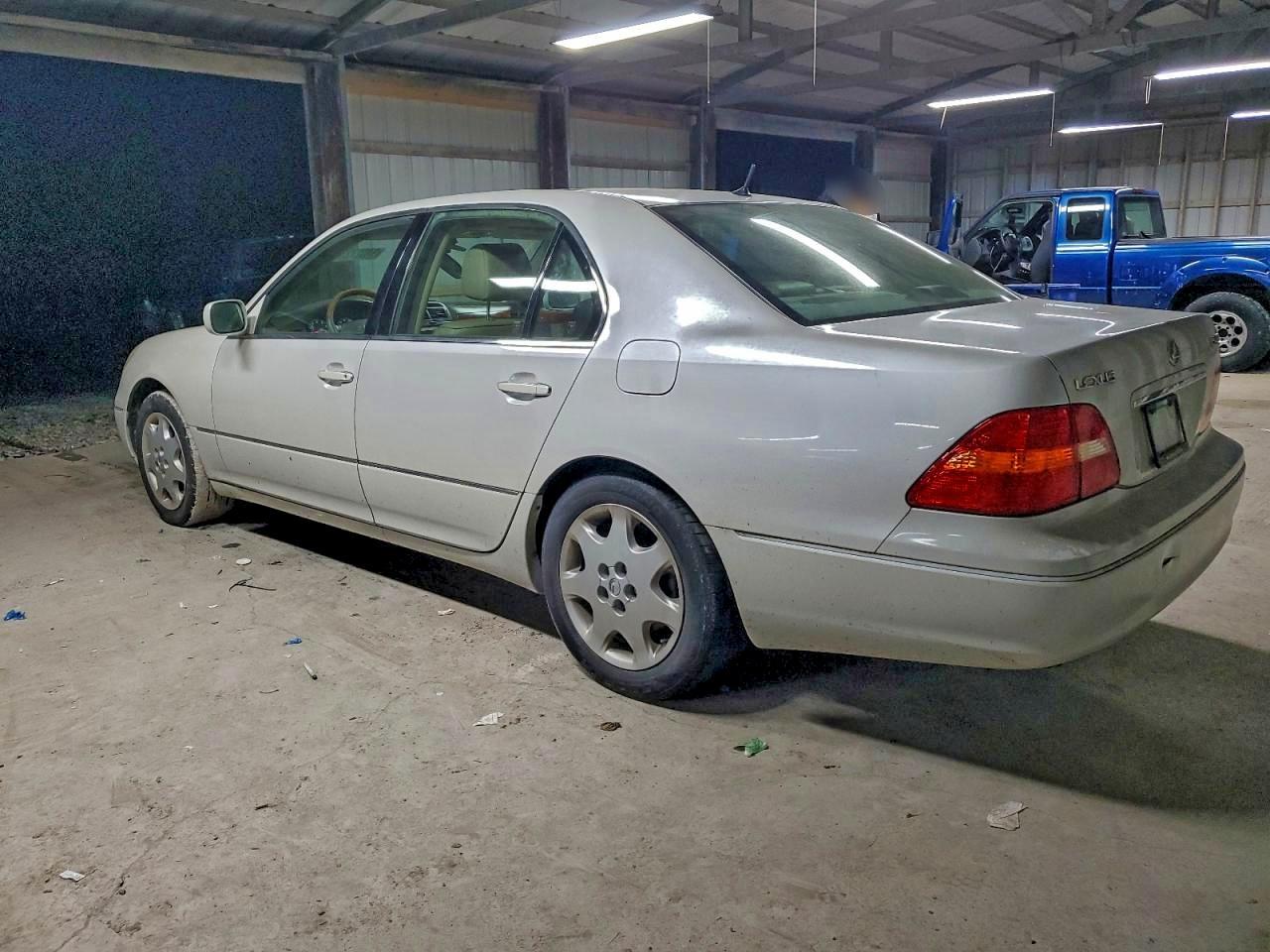 2003 Lexus Ls 430 - Image 2