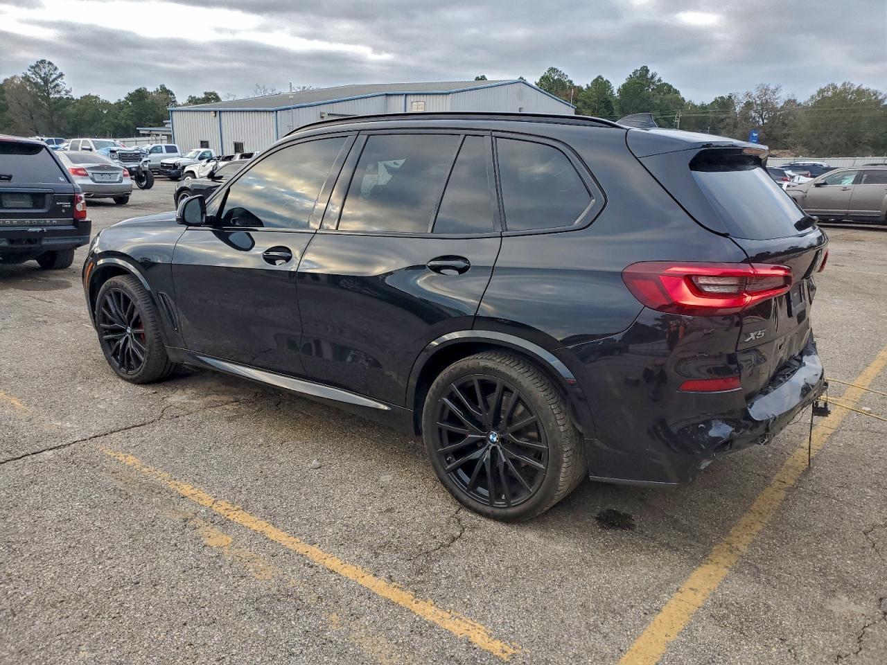 2022 BMW X5 Sdrive 40I - Фото 2
