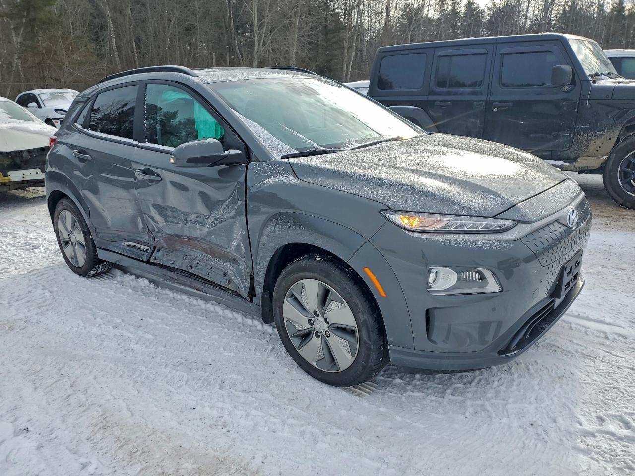 2021 Hyundai Kona Limited - Фото 4