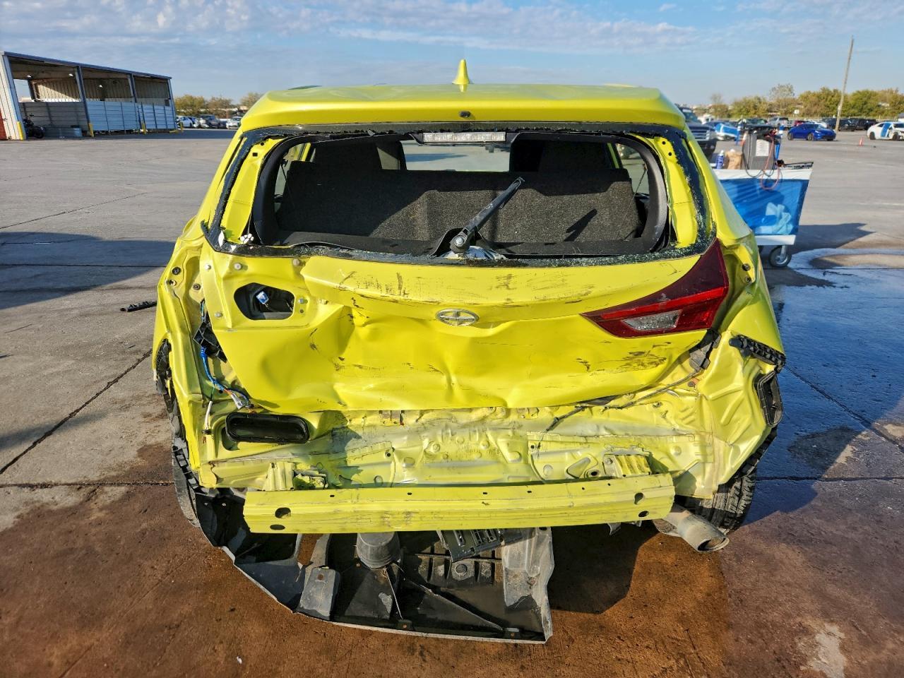 2016 Scion Im Base - Фото 6