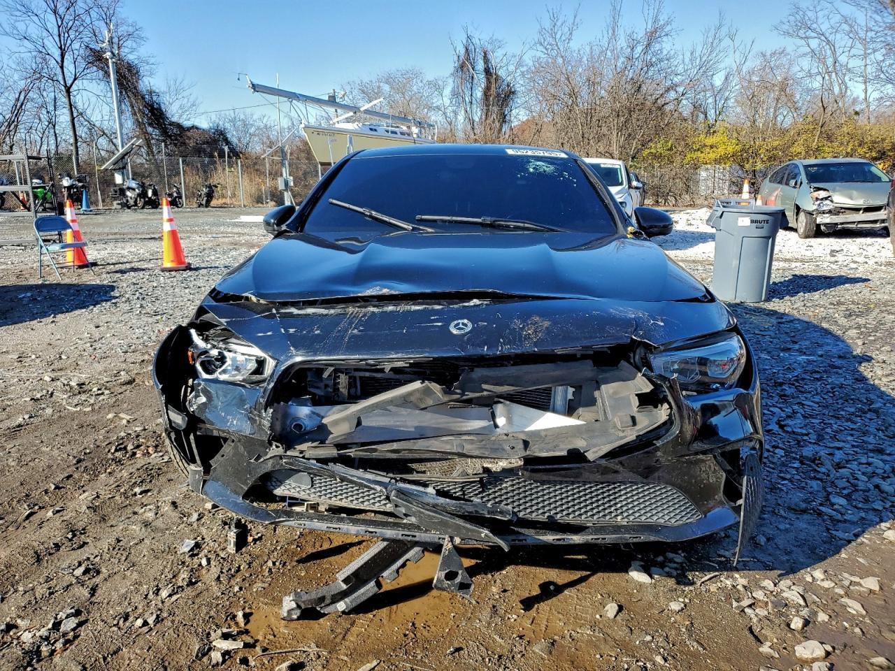 2022 Mercedes-Benz Cla 250 4Matic - Фото 5