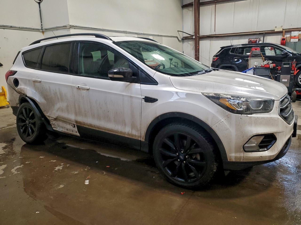 2019 Ford Escape Titanium - Фото 4