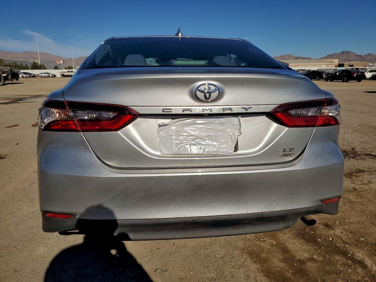 2023 Toyota Camry Le - Фото 6
