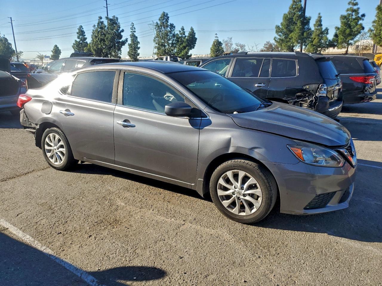 2018 Nissan Sentra - Image 4