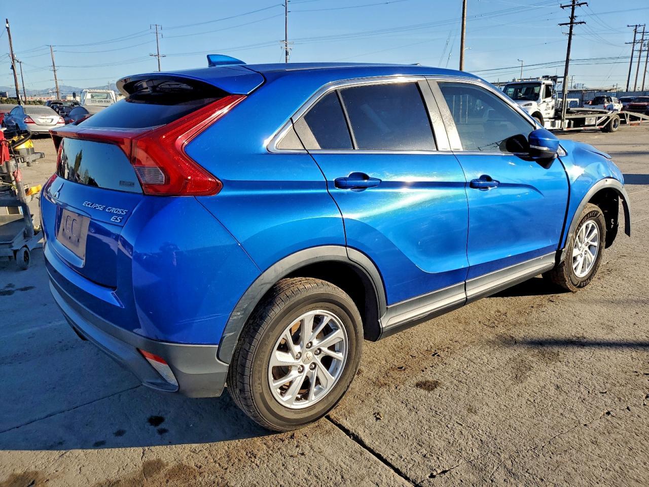 2018 Mitsubishi Eclipse Cross Es - Фото 3