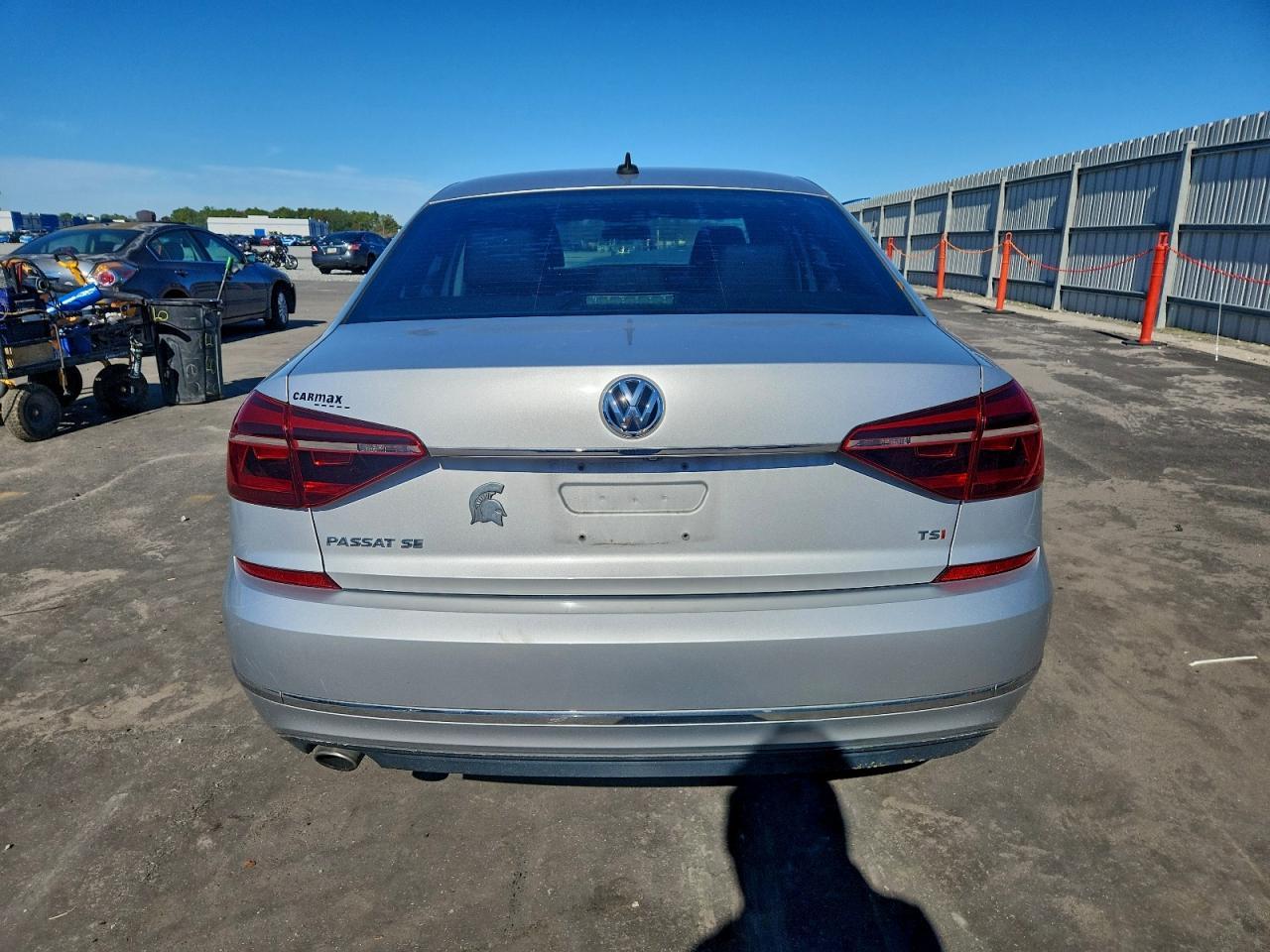 2017 Volkswagen Passat Se - Фото 6