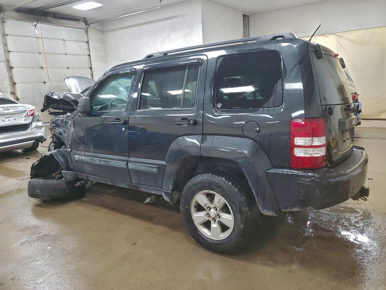 2009 Jeep Liberty Sport - Фото 2