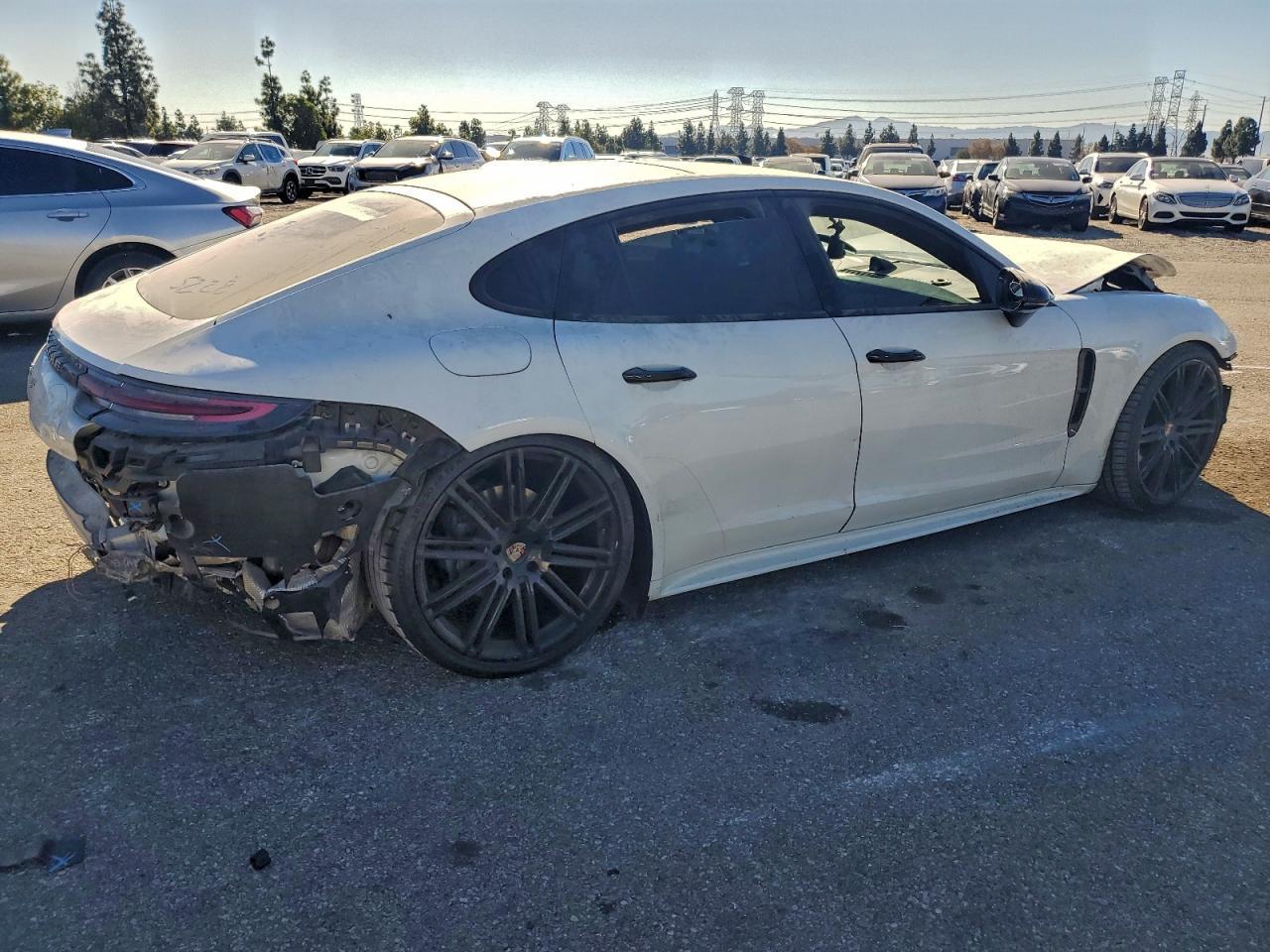 2017 Porsche Panamera - Image 3