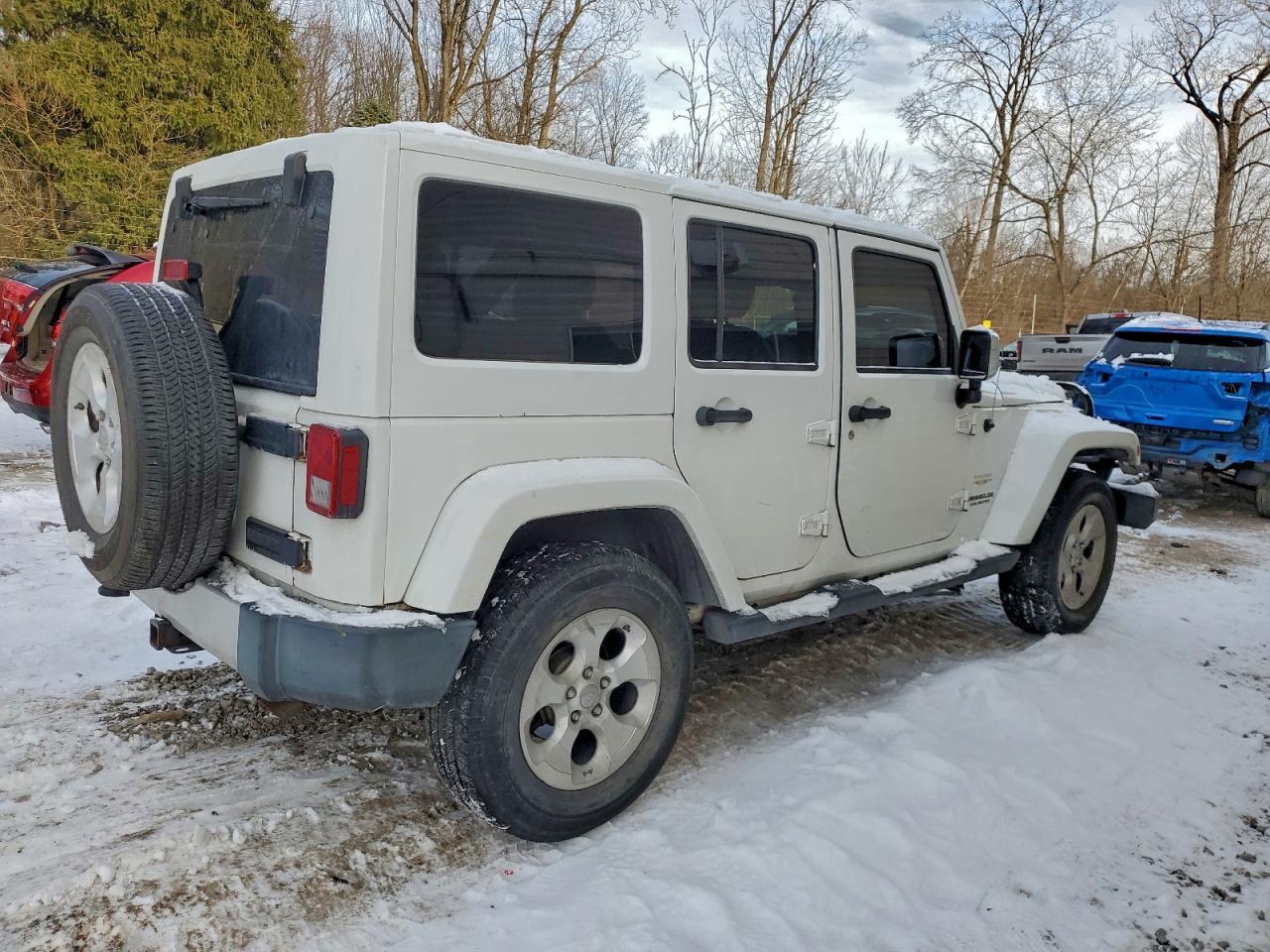 2013 Jeep Wrangler Unlimited Sahara - Image 3