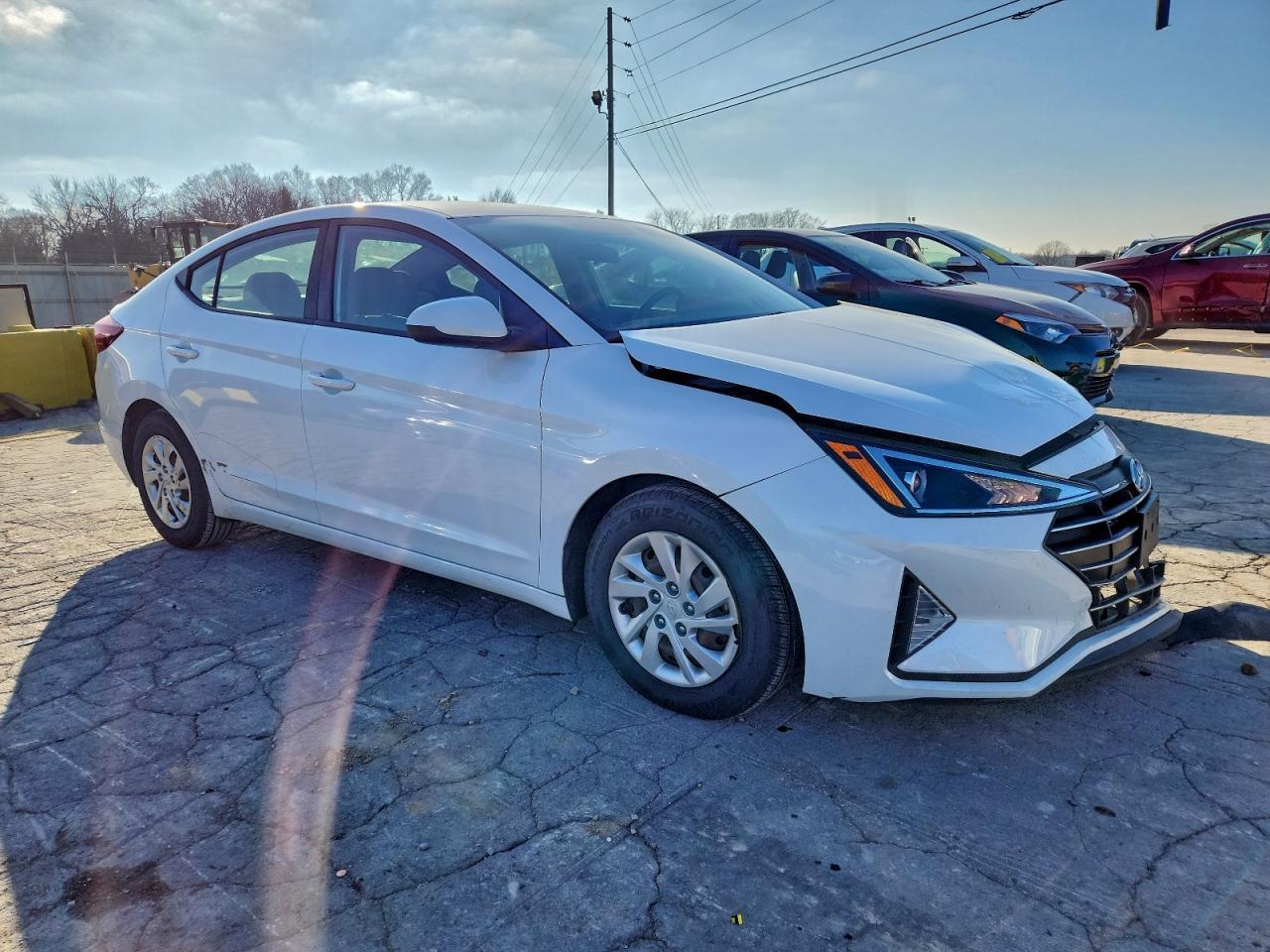 2019 Hyundai Elantra Se - Image 4