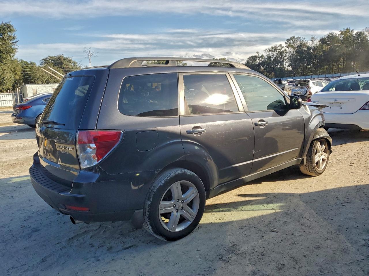2010 Subaru Forester 2.5X Premium - Фото 3