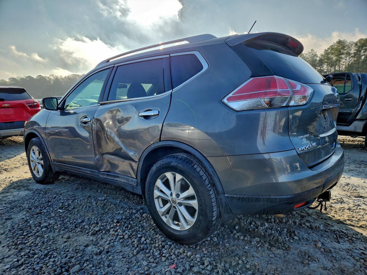 2015 Nissan Rogue S - Фото 2