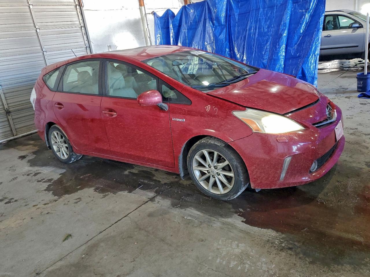 2012 Toyota Prius V - Image 4