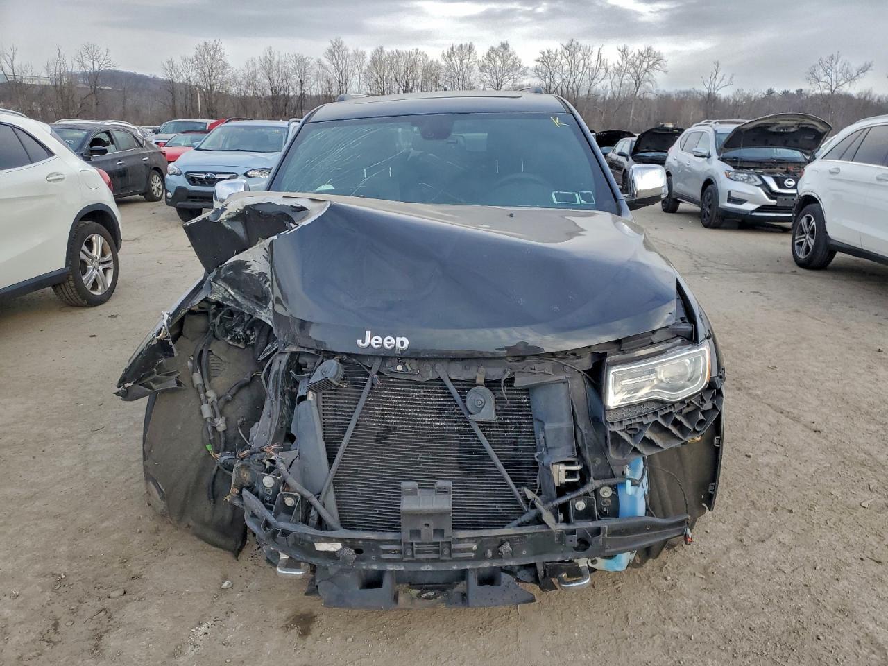 2016 Jeep Grand Cherokee Overland - Image 5
