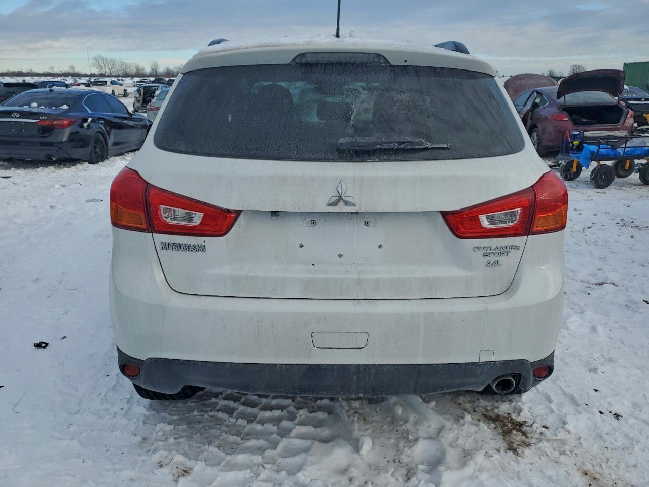 2015 Mitsubishi Outlander Sport Se - Фото 6
