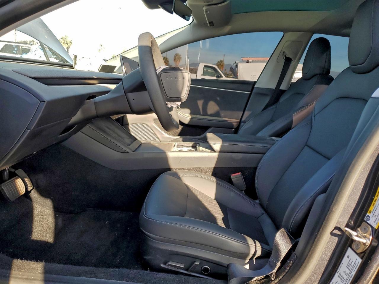 2024 Tesla Model 3 - Фото 7