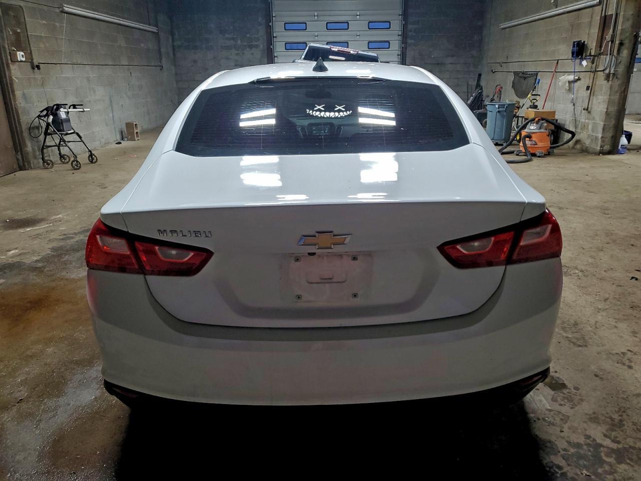 2017 Chevrolet Malibu Ls - Image 6