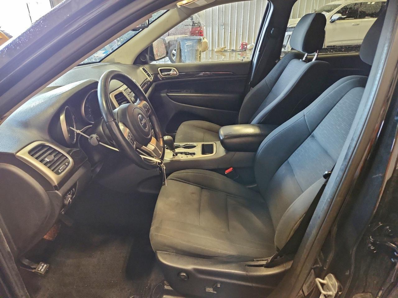 2013 Jeep Grand Cherokee Laredo - Image 7