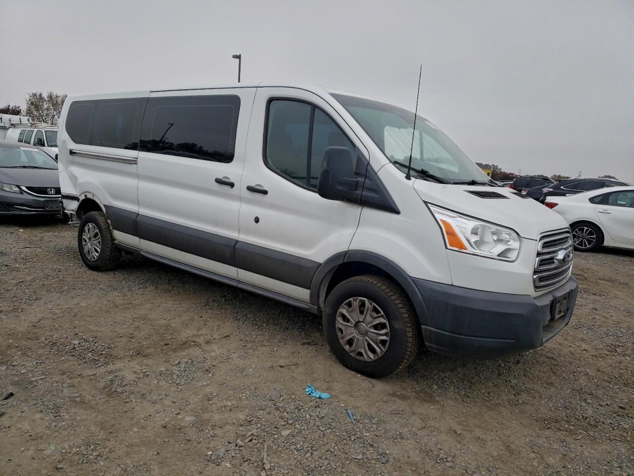 2018 Ford Transit T-350 - Image 4