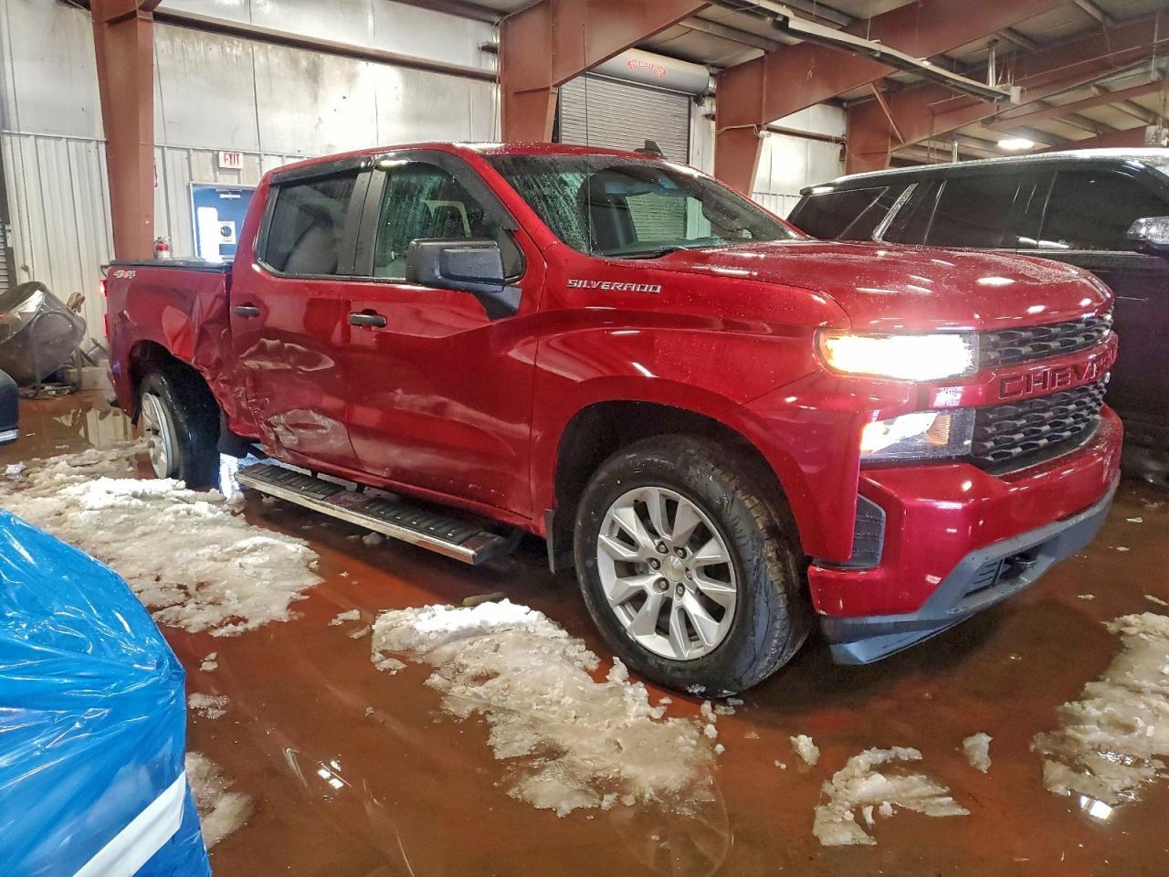 2021 Chevrolet Silverado K1500 Custom - Фото 4