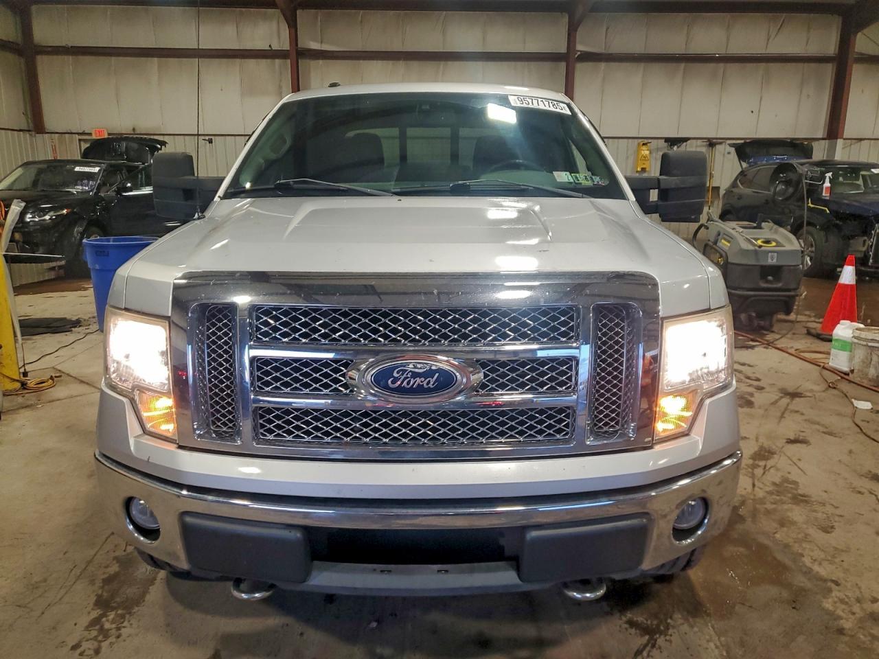 2010 Ford F150 Supercrew - Фото 5