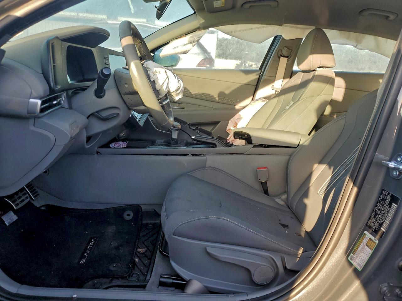 2025 Hyundai Elantra Sel Sport - Фото 7