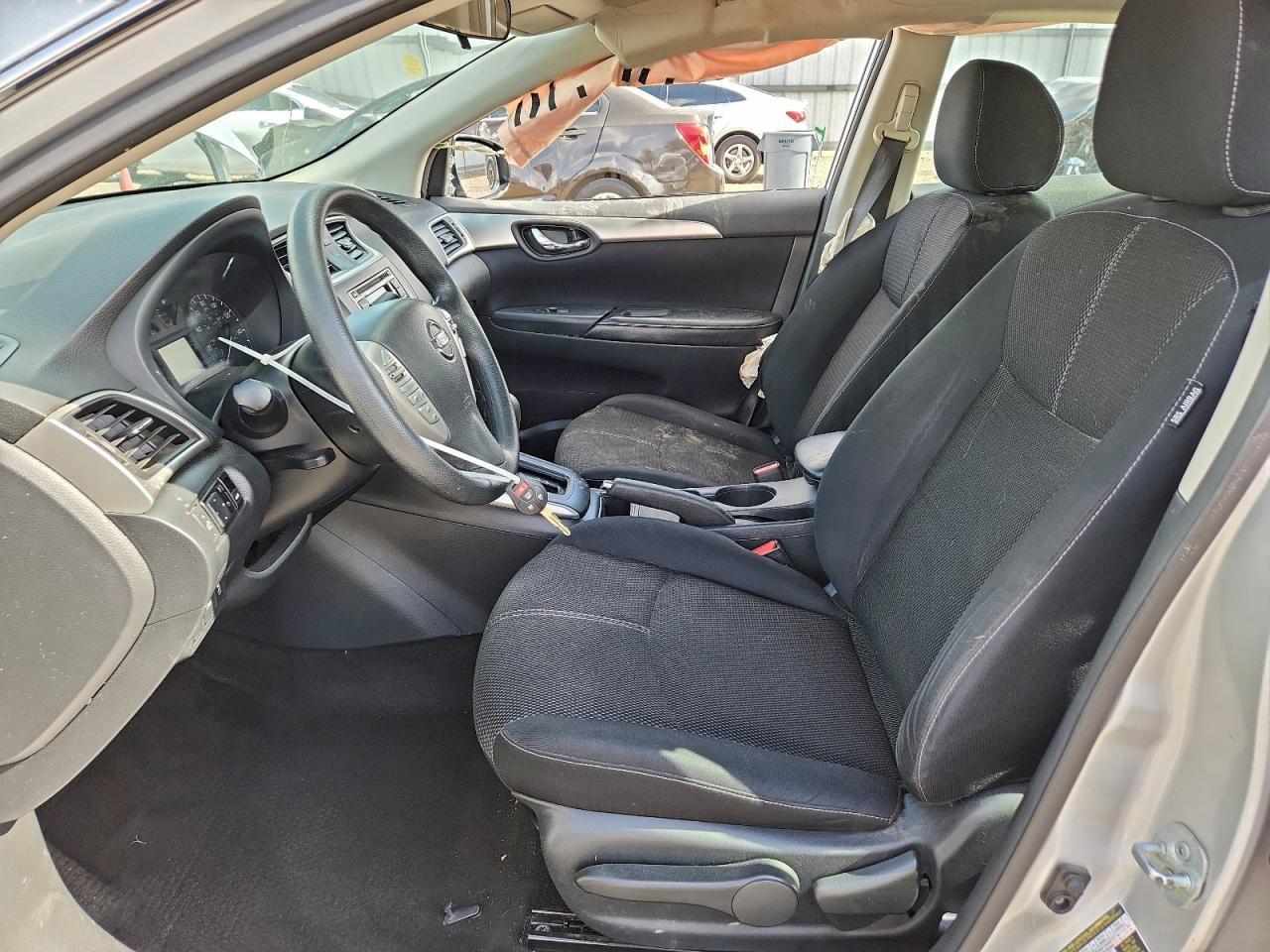 2016 Nissan Sentra S - Фото 7