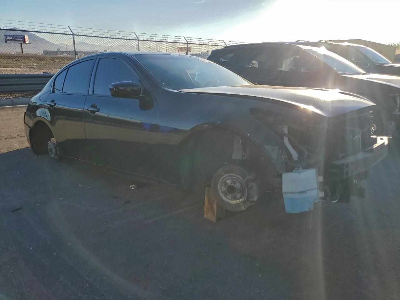 2011 Infiniti G37 Base - Image 4