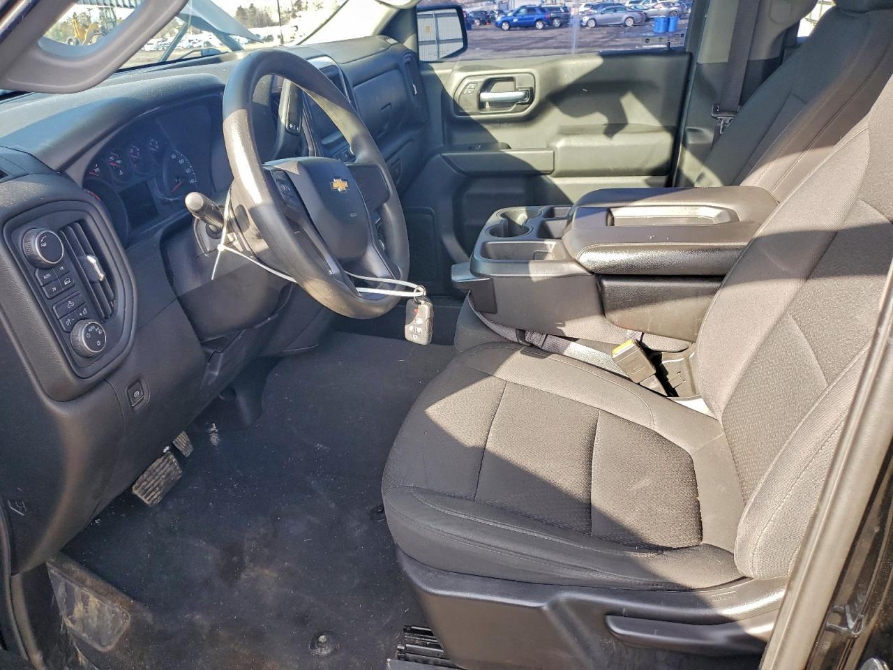 2022 Chevrolet Silverado Ltd K1500 Custom - Фото 7