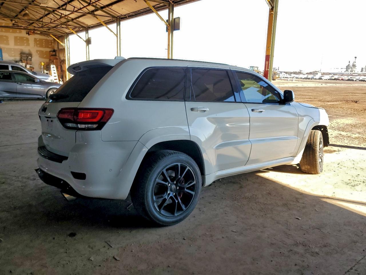 2017 Jeep Grand Cherokee Srt-8 - Фото 3
