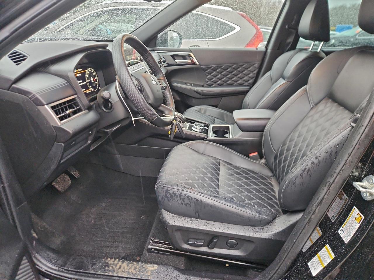 2023 Mitsubishi Outlander Sel - Image 7