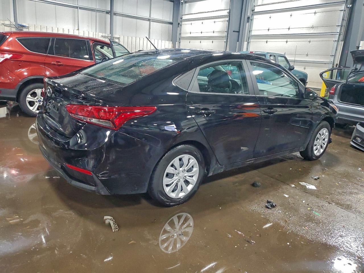 2021 Hyundai Accent Se - Image 3