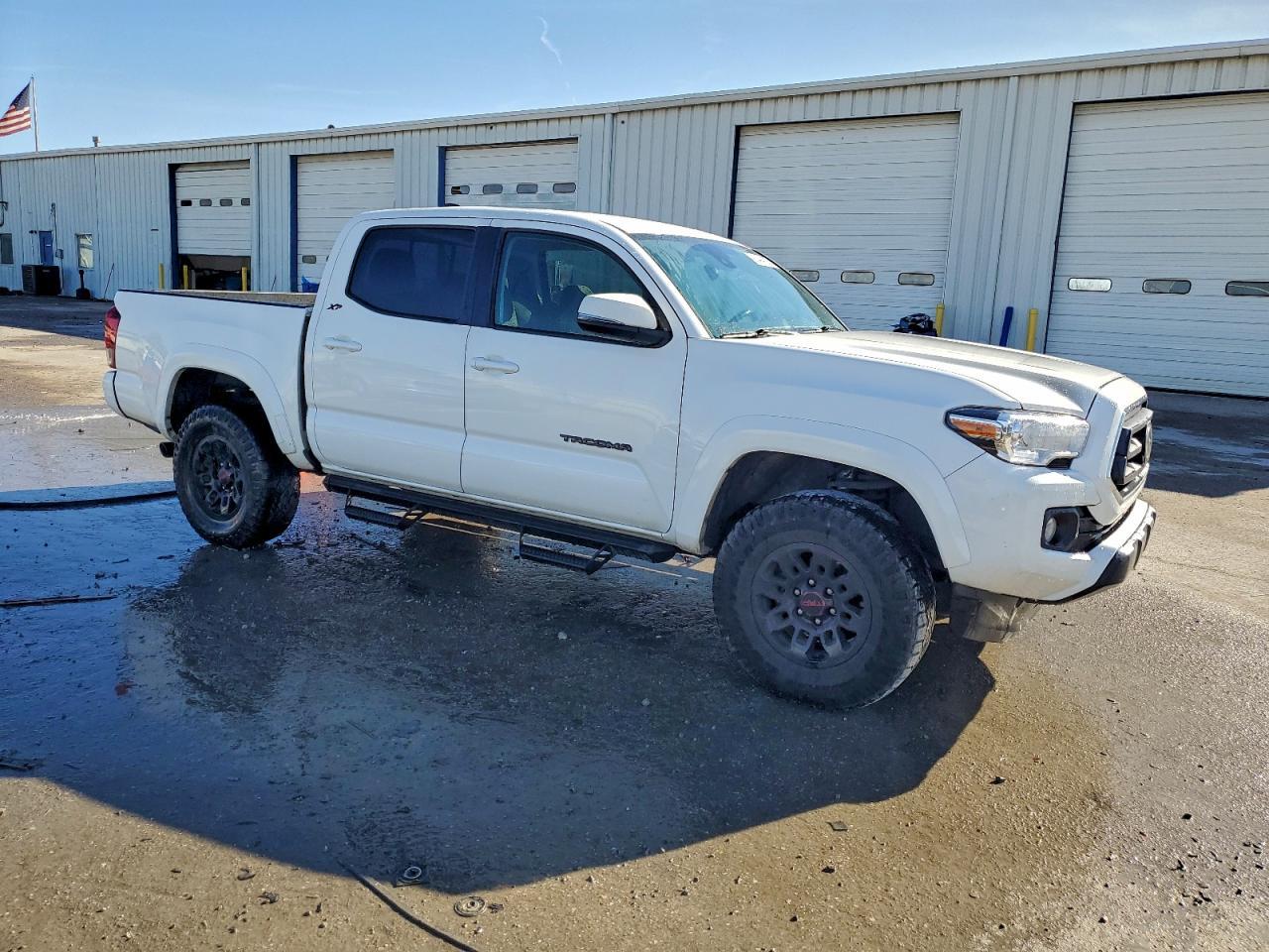 2022 Toyota Tacoma Sr5 V6 - Image 4