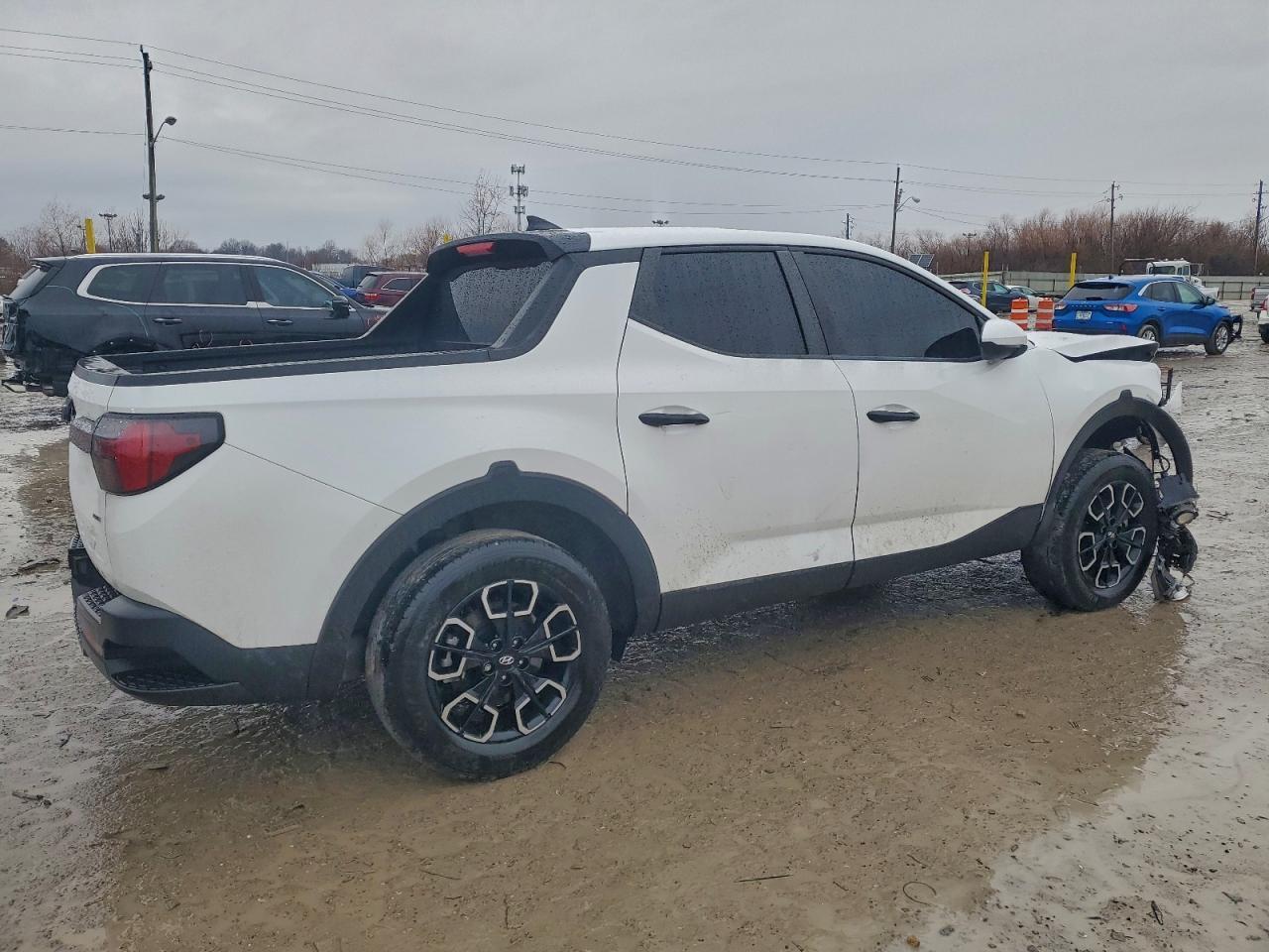 2023 Hyundai Santa Cruz Se - Image 3