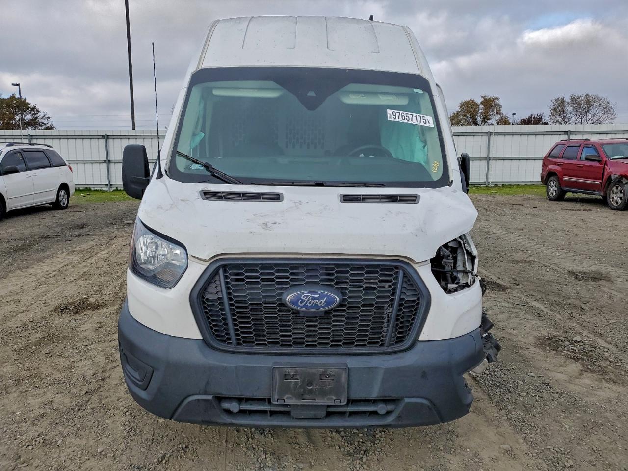 2022 Ford Transit T-250 Delivery Van - Image 5