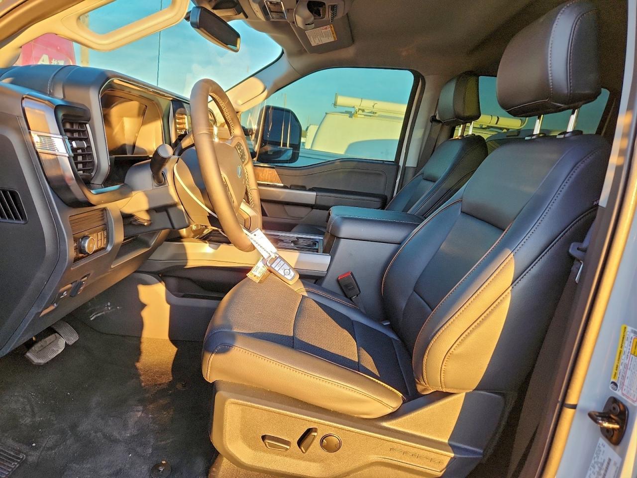 2026 Ford F250 Super Duty - Фото 7