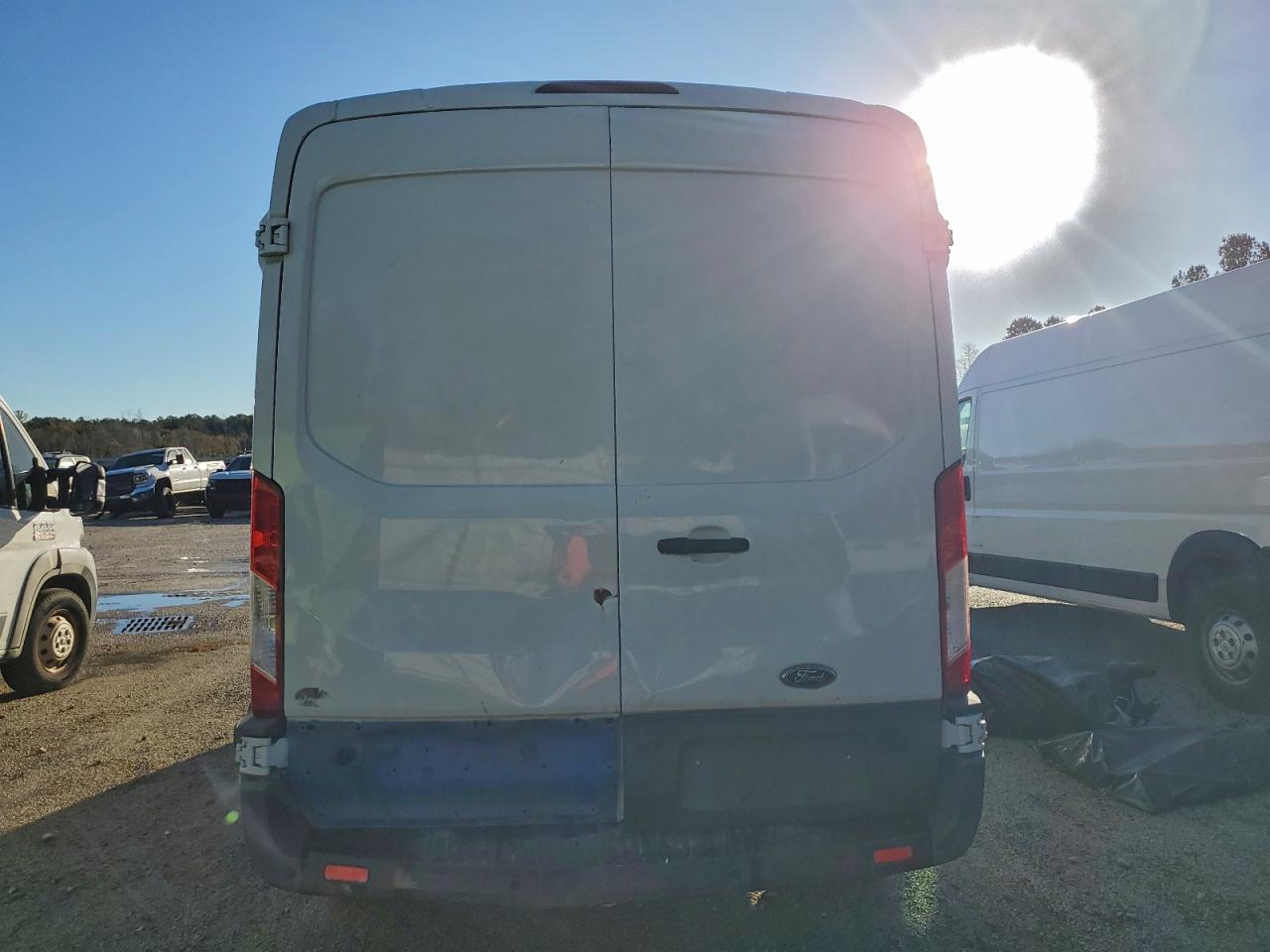 2017 Ford Transit T-250 Delivery Van - Image 6