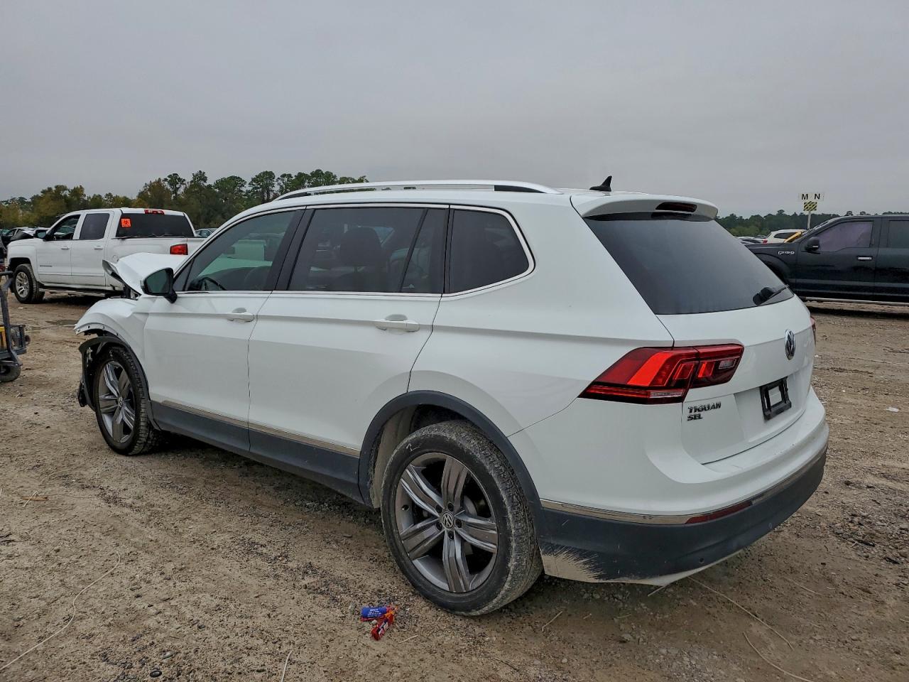 2021 Volkswagen Tiguan Se - Фото 2