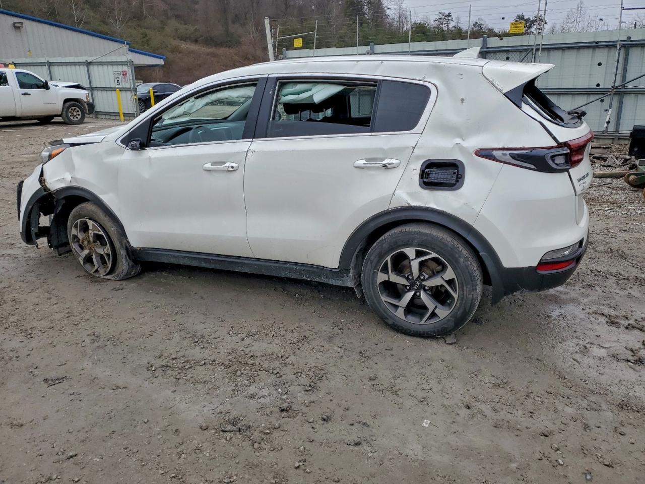 2020 Kia Sportage Lx - Фото 2